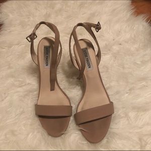 Steve Madden nude heels